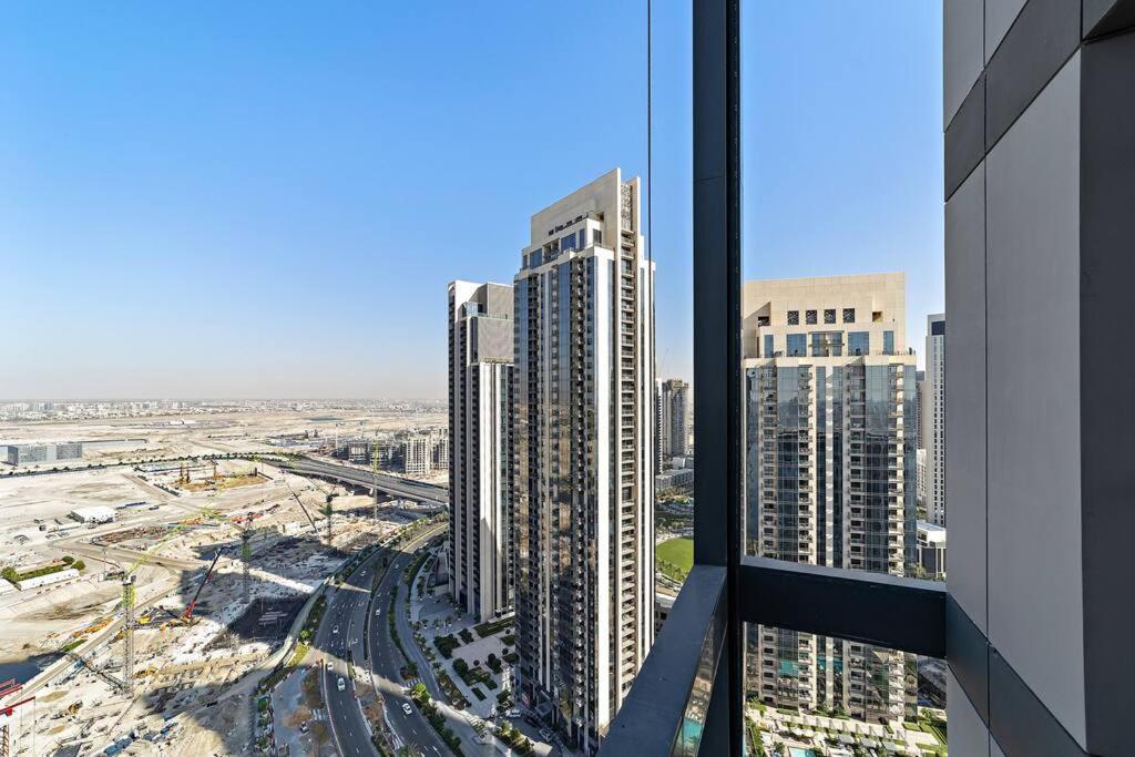 Stylish 1 Bedroom High Floor In Creek Edge *