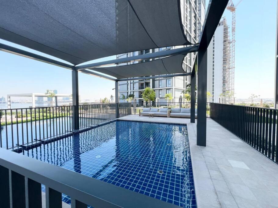 Apartment Stylish 1 Bedroom High Floor In Creek Edge *