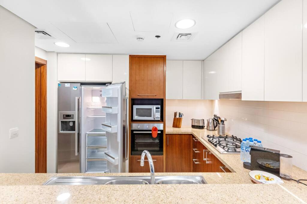 First Class 2br Chic Cityscape *
