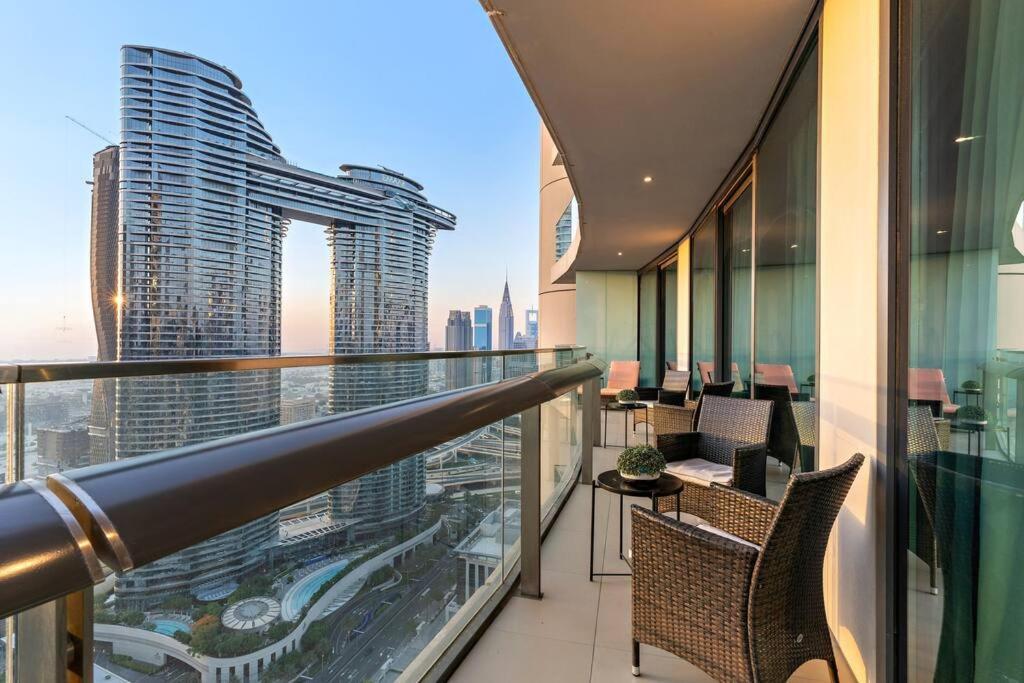First Class 2br Chic Cityscape Apartment