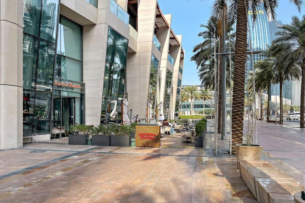 First Class 2br Chic Cityscape Apartment *