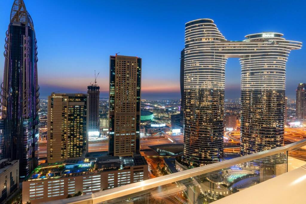 First Class 2br Chic Cityscape
