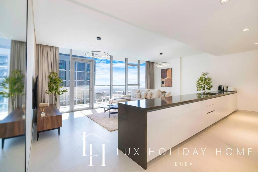 Lux The Burj View District One Apartment