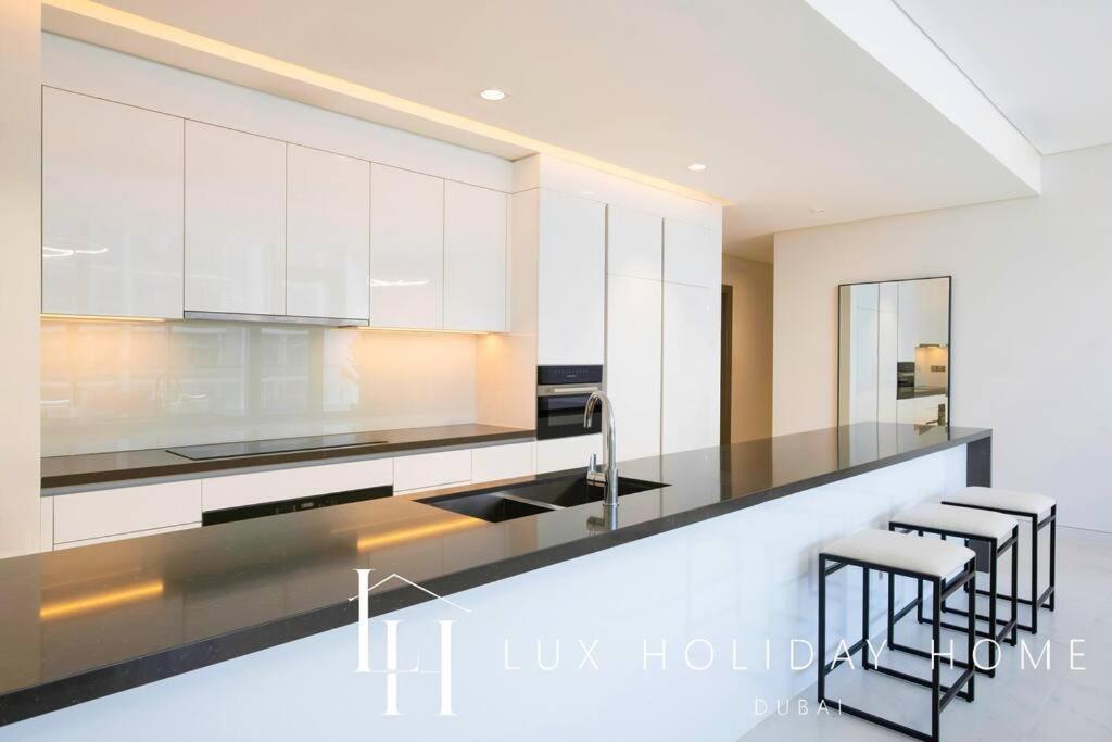 Apartment Lux The Burj View District One *