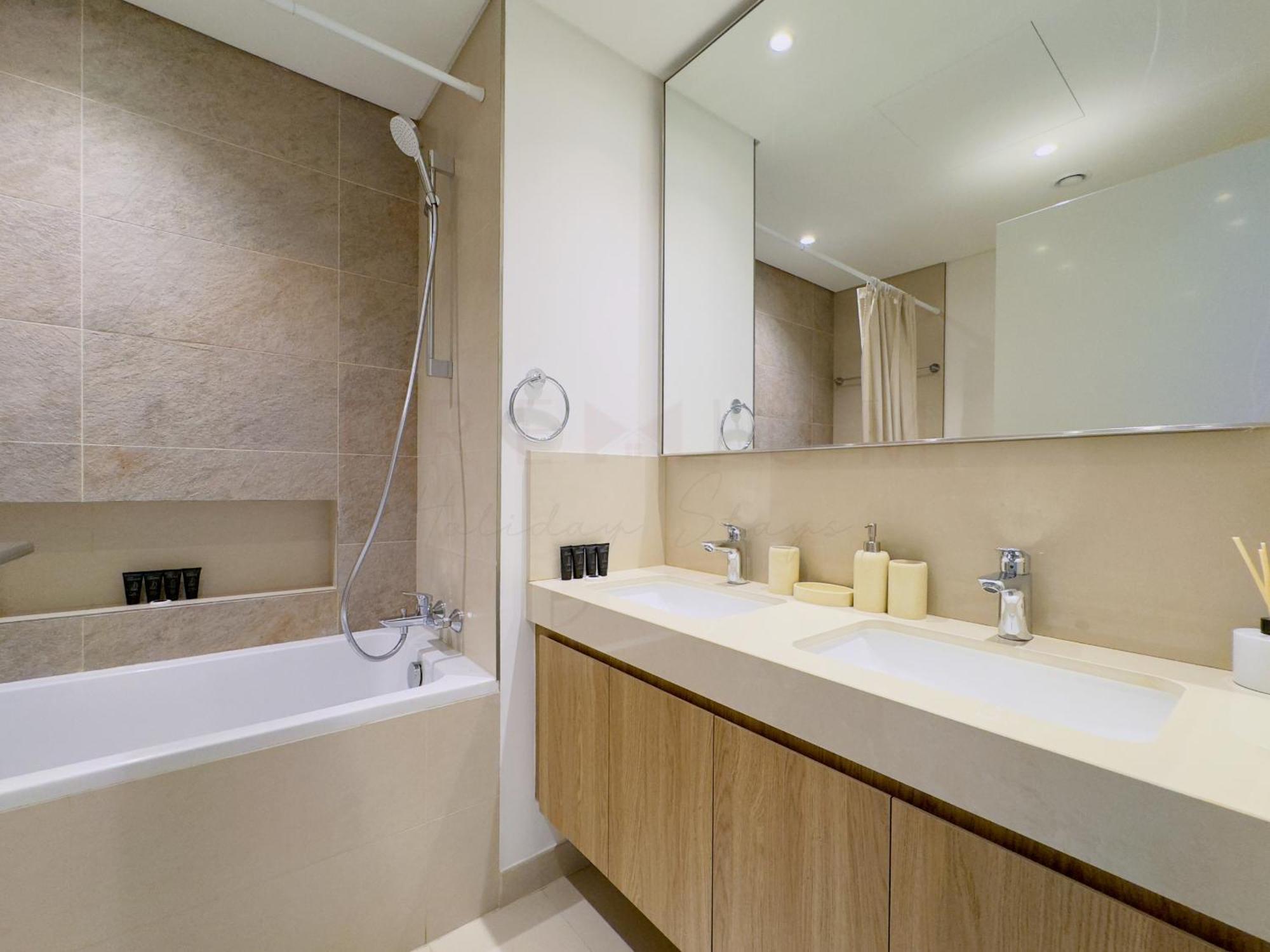 Luxury Living In Downtown Views Ii T3- P304 * Dubai
