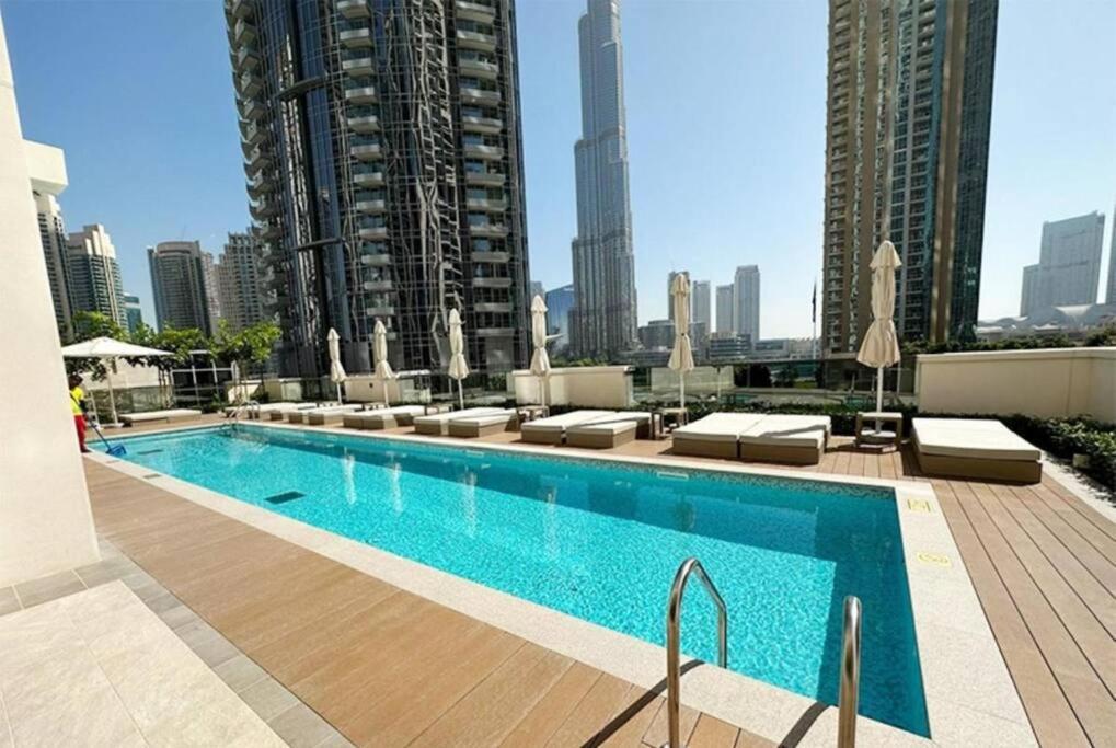 Brand New 1br Downtown - Next To Mall