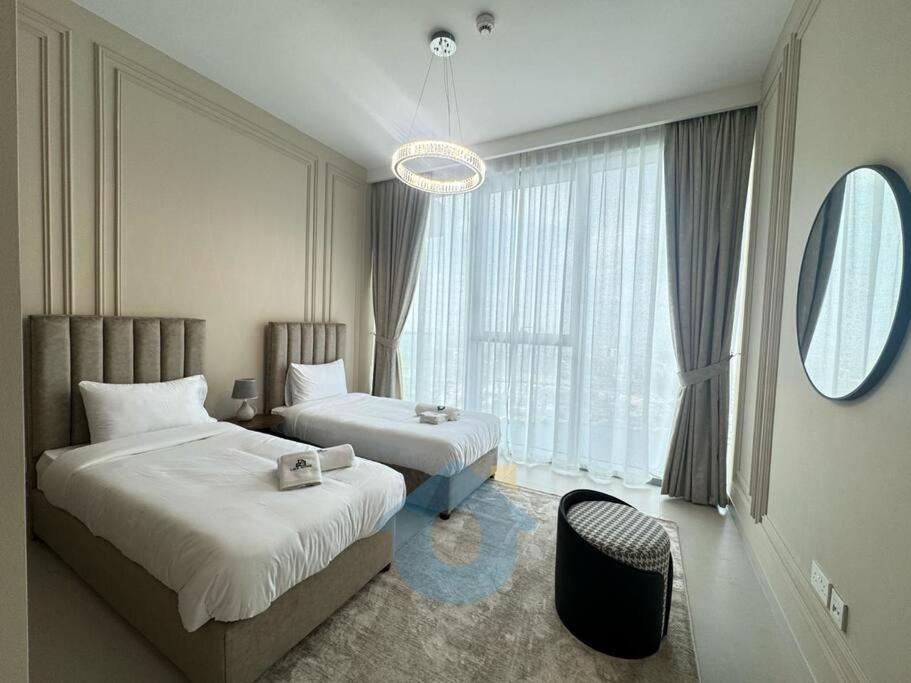 Apartment Like - 5202 Luxurious 3bhk With Stunning Views