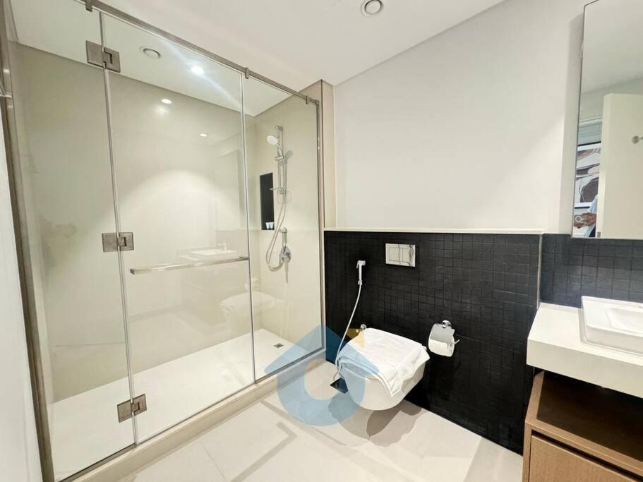 Apartment Like - 5202 Luxurious 3bhk With Stunning Views