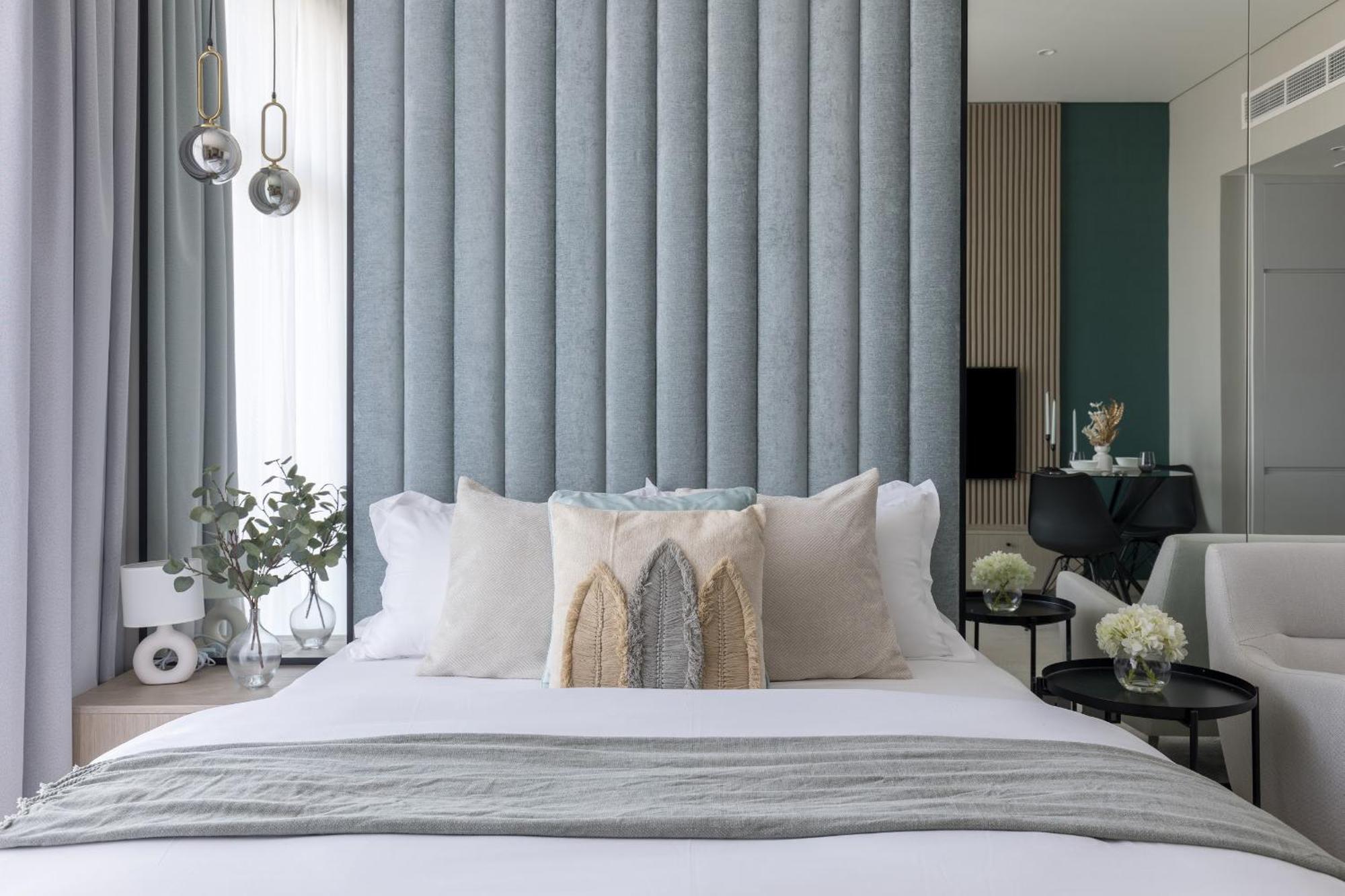 Cozy In Westwood By Imtiaz