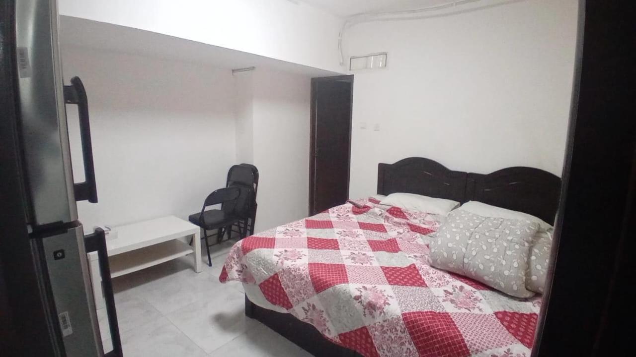Studio Apartment *