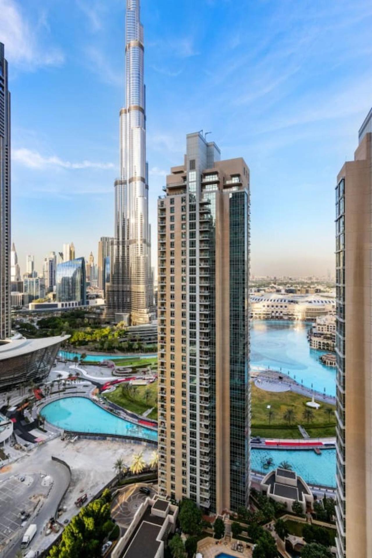 Expansive 7-bed Overlooking Burj & Fountains Apartment