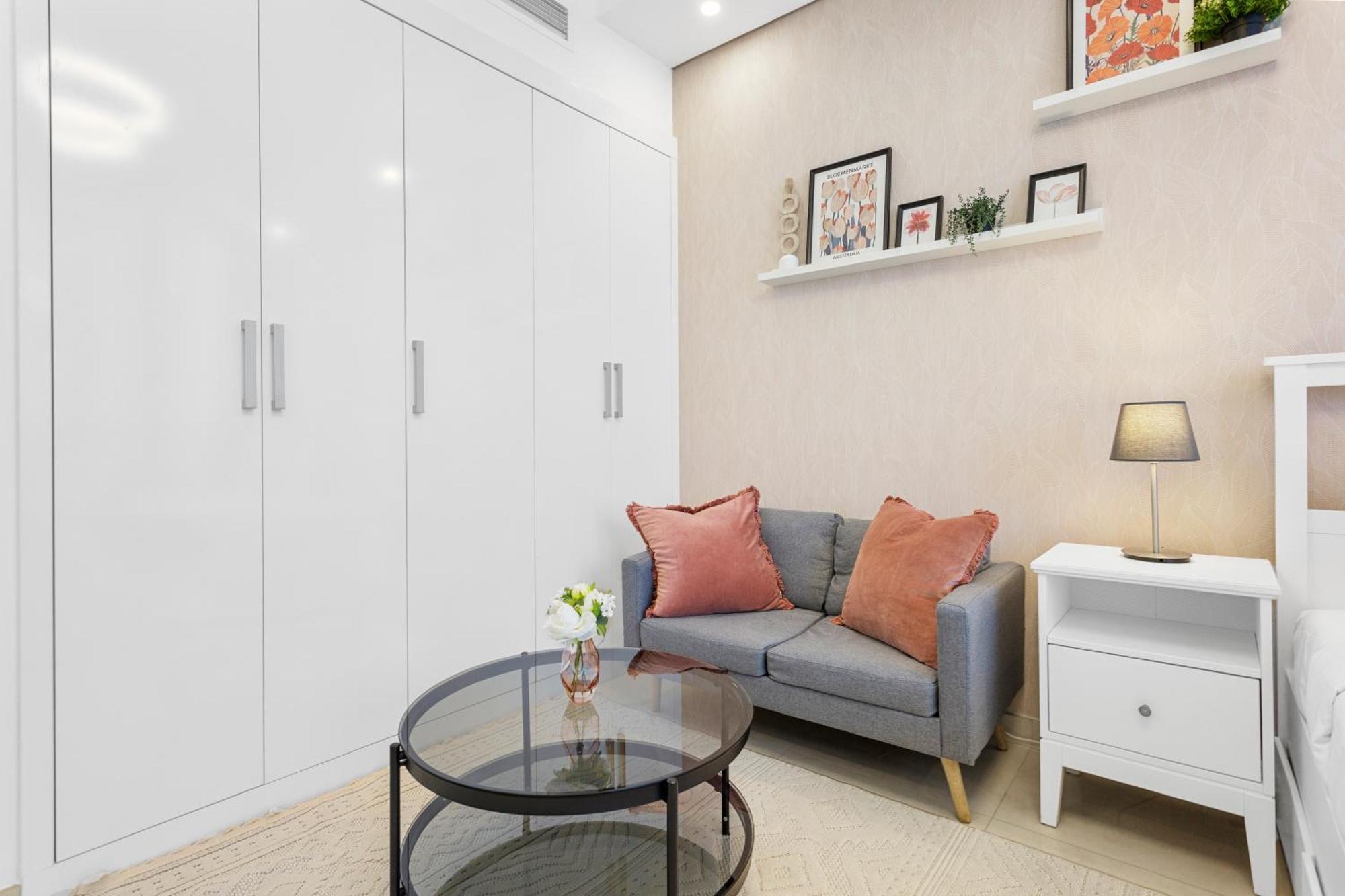 Apartment Stylish With Premium Amenities *