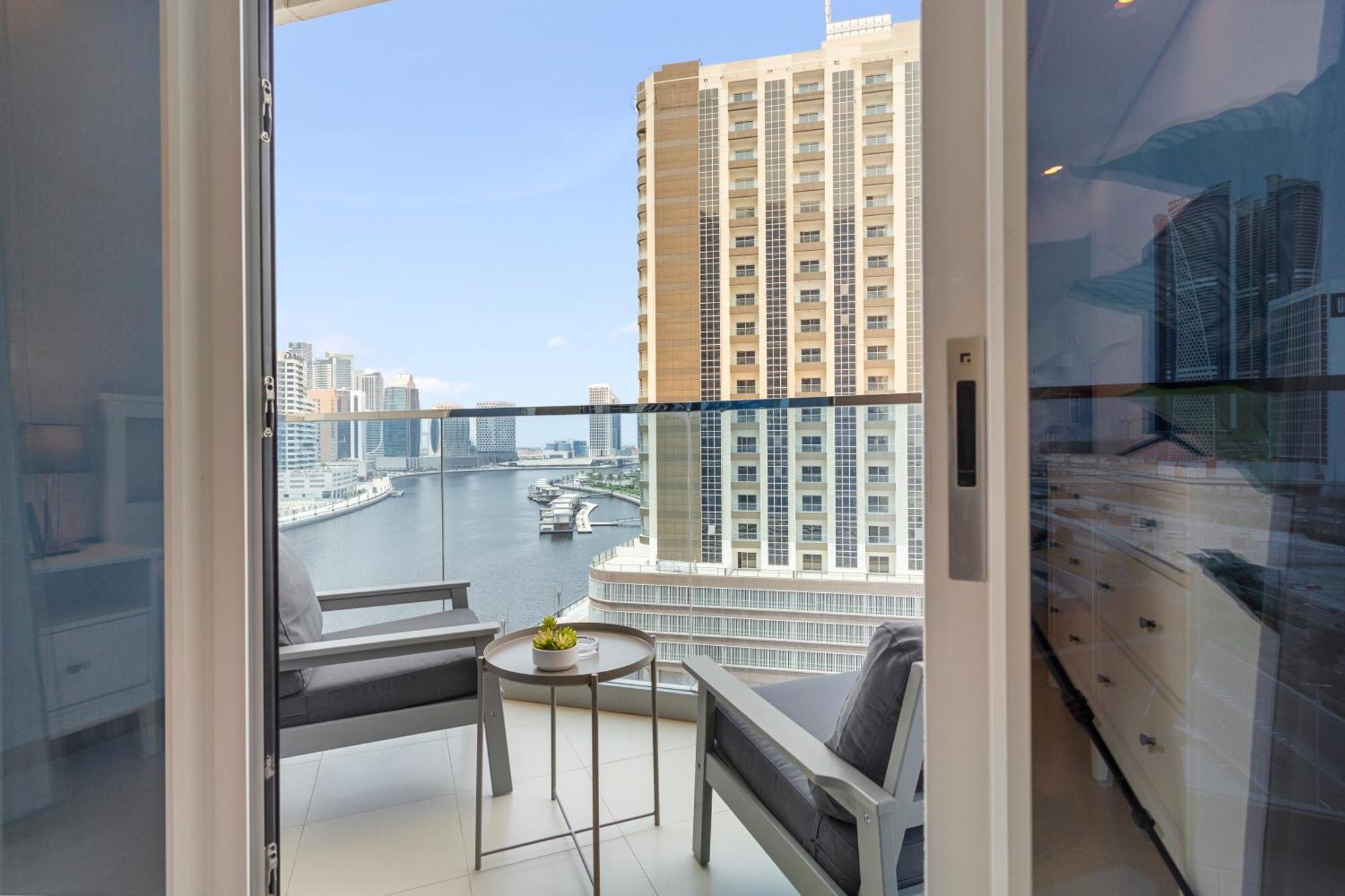 Stylish With Premium Amenities Apartment