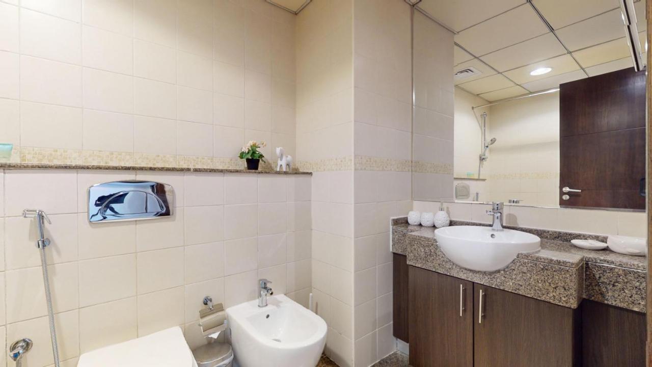 Bay - Comfortable One Bedroom * Dubai