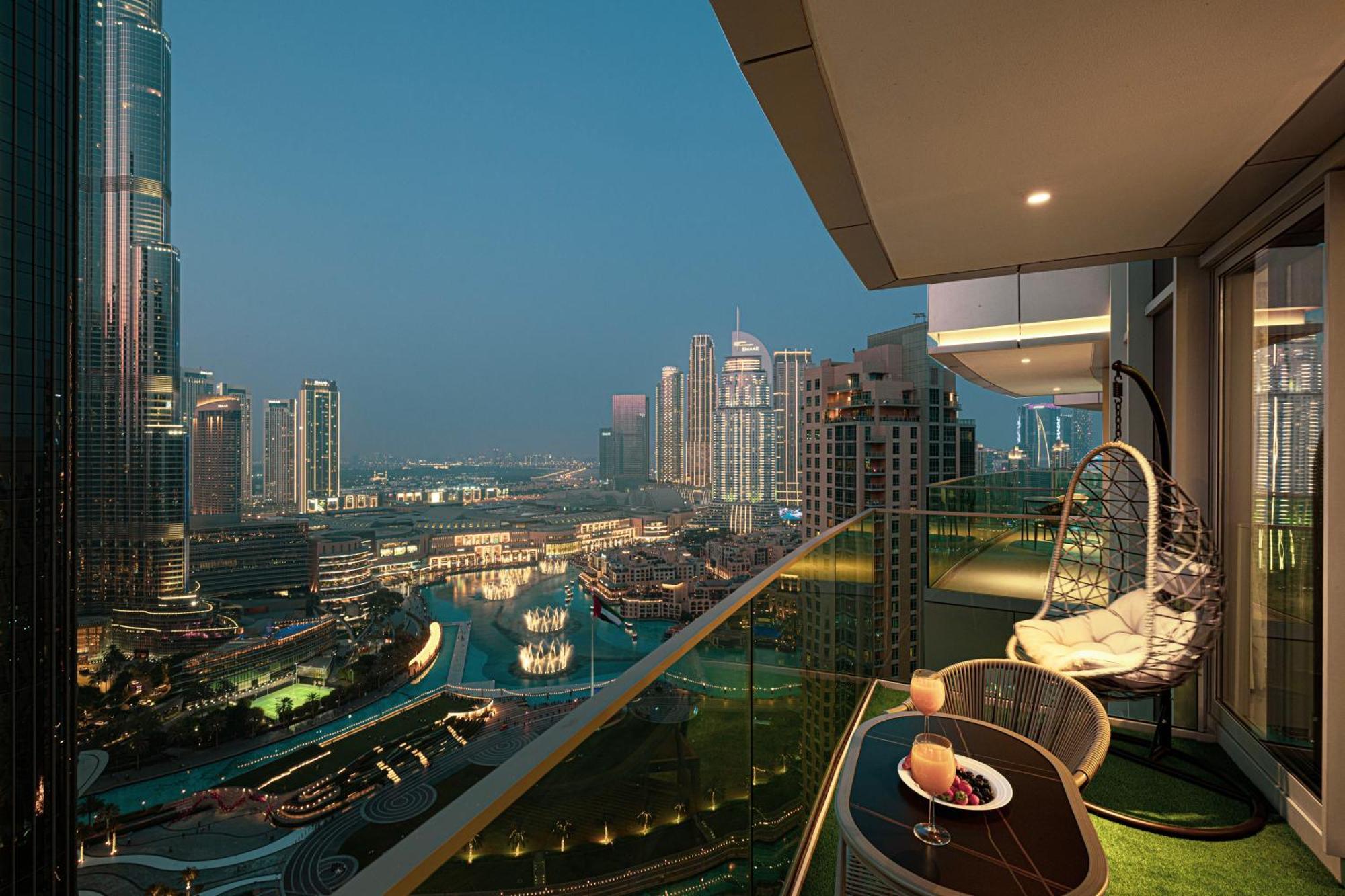 Smartstay At Opera Grand - Stunning Burj Khalifa Views - Brand New Luxury Residences * Dubai