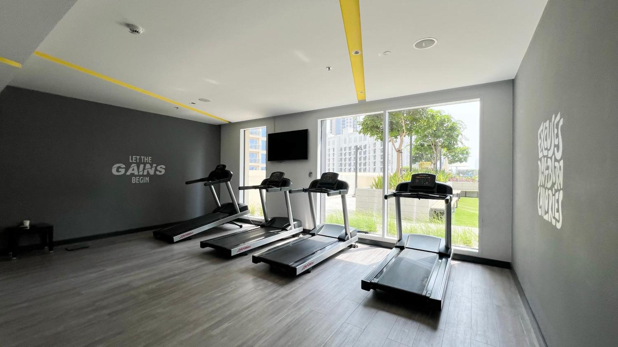 Exclusive High Floor 1br - Skyline View *