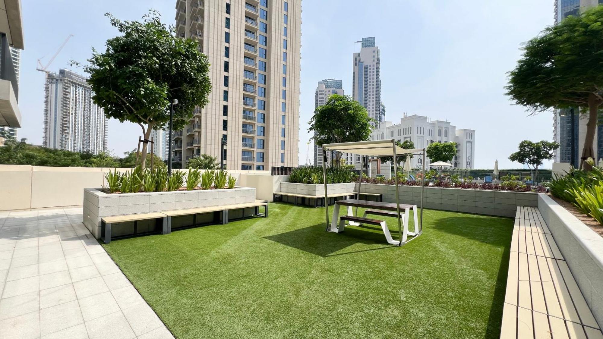 Apartment Exclusive High Floor 1br - Skyline View
