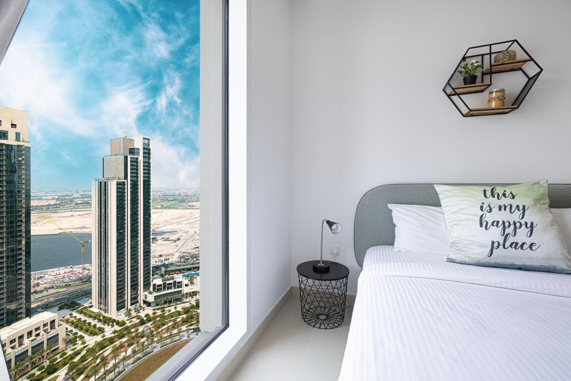 Exclusive High Floor 1br - Skyline View Dubai