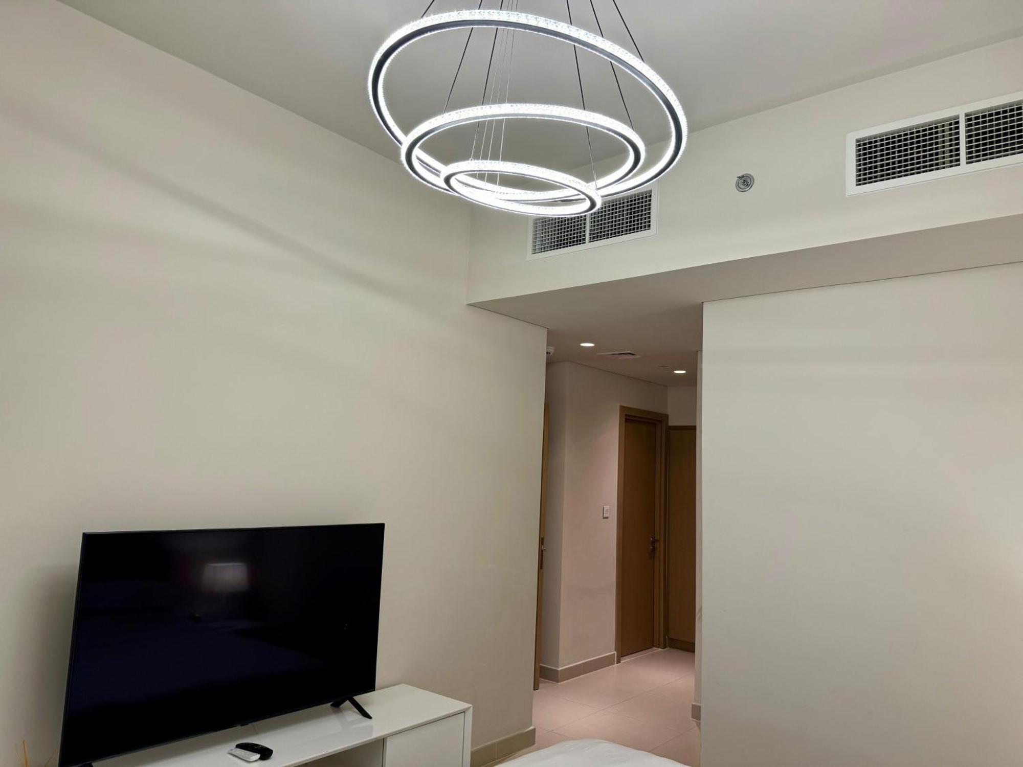Apartment Luxurious 2 Bedroom In Creek Harbour Dubai