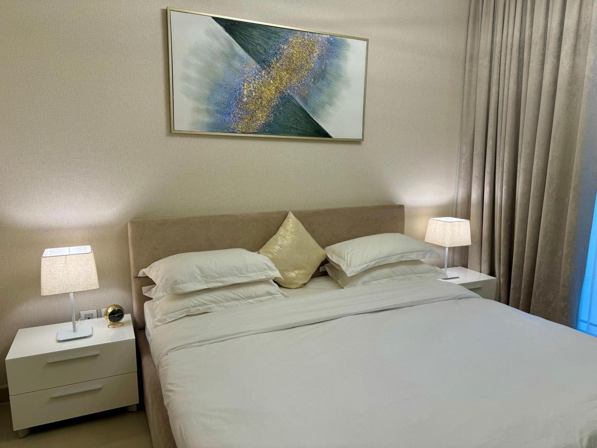 Luxurious 2 Bedroom In Creek Harbour *