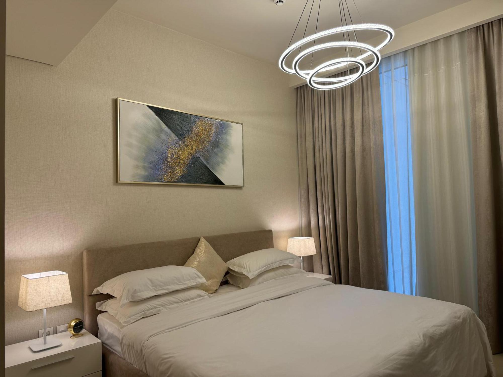Luxurious 2 Bedroom In Creek Harbour