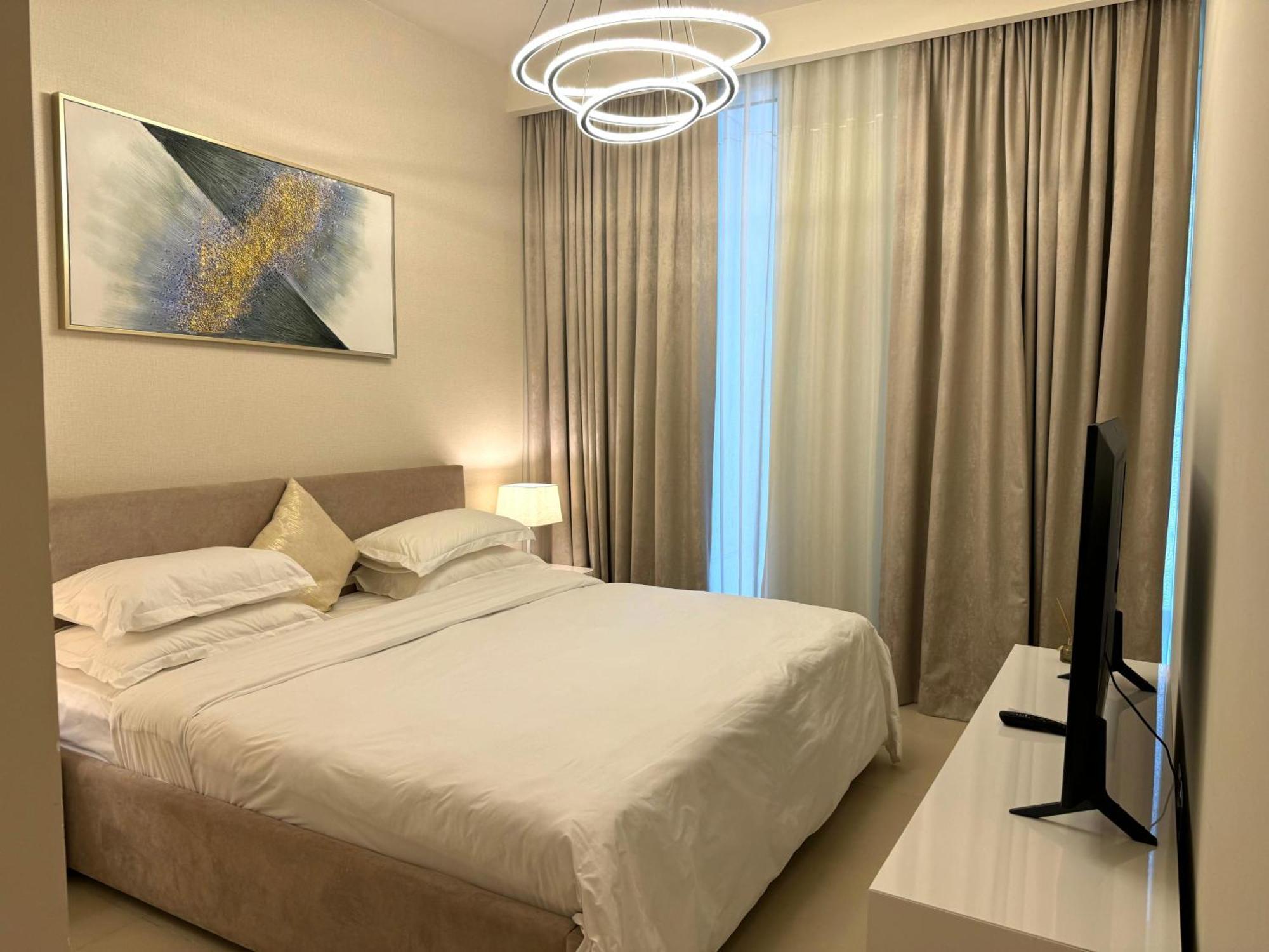 Apartment Luxurious 2 Bedroom In Creek Harbour *