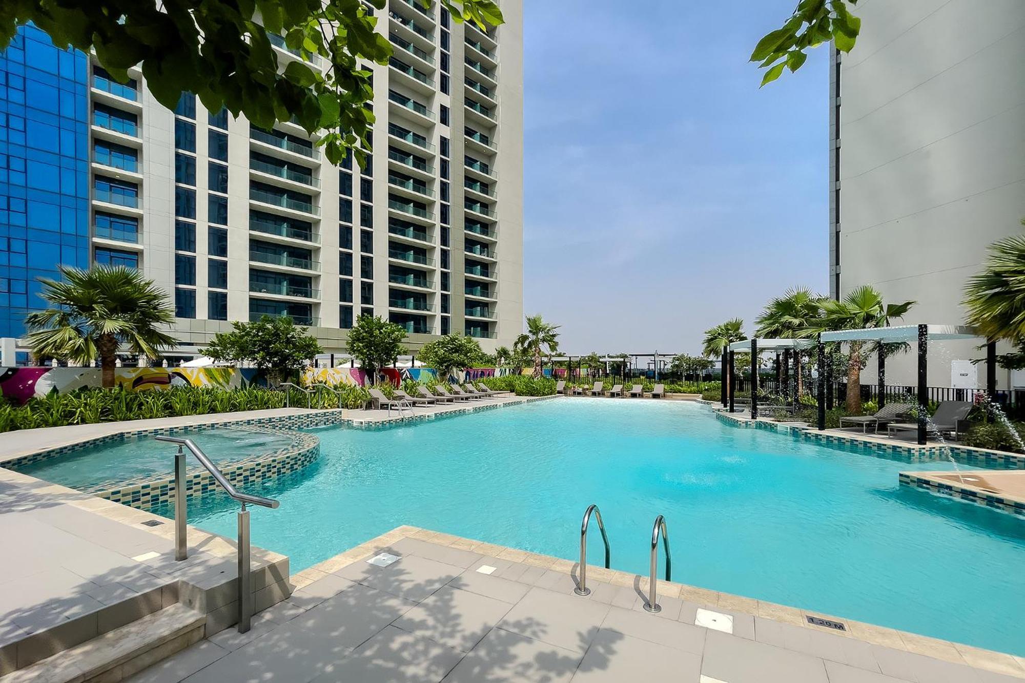 Extremely High 2br In Aykon Tower Apartment