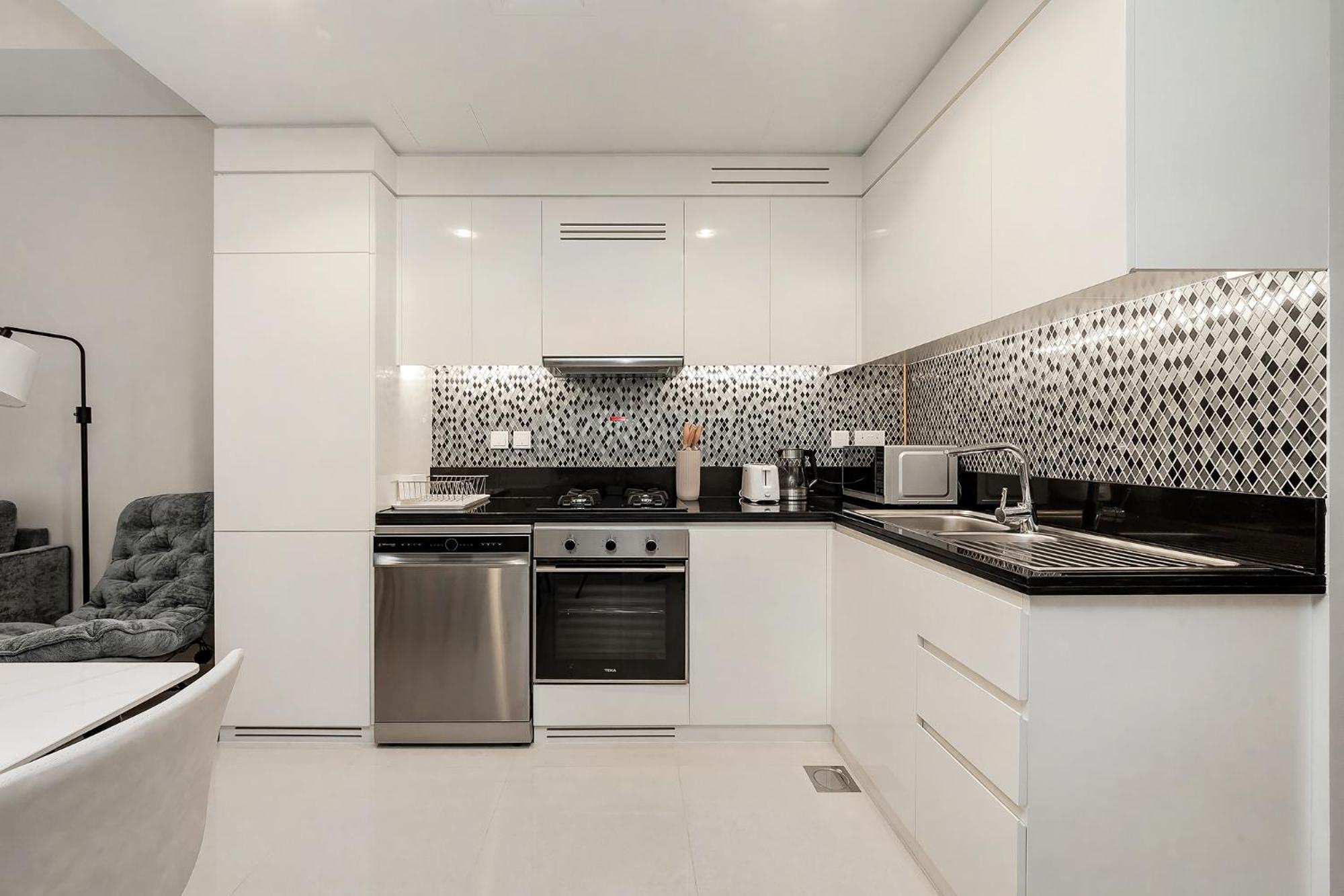 Extremely High 2br In Aykon Tower Apartment *