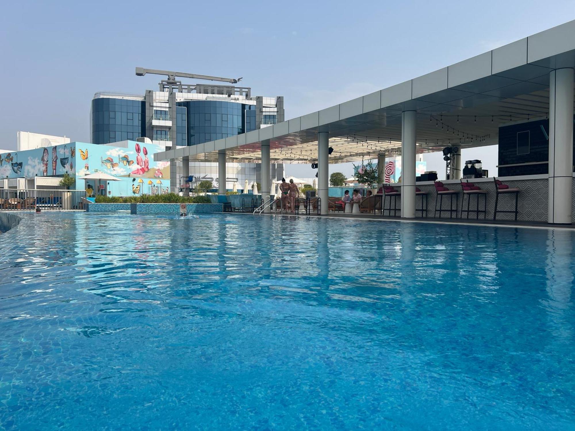 Sevenpalm 2br Seaview Rooftoppool Privbeach Apartment