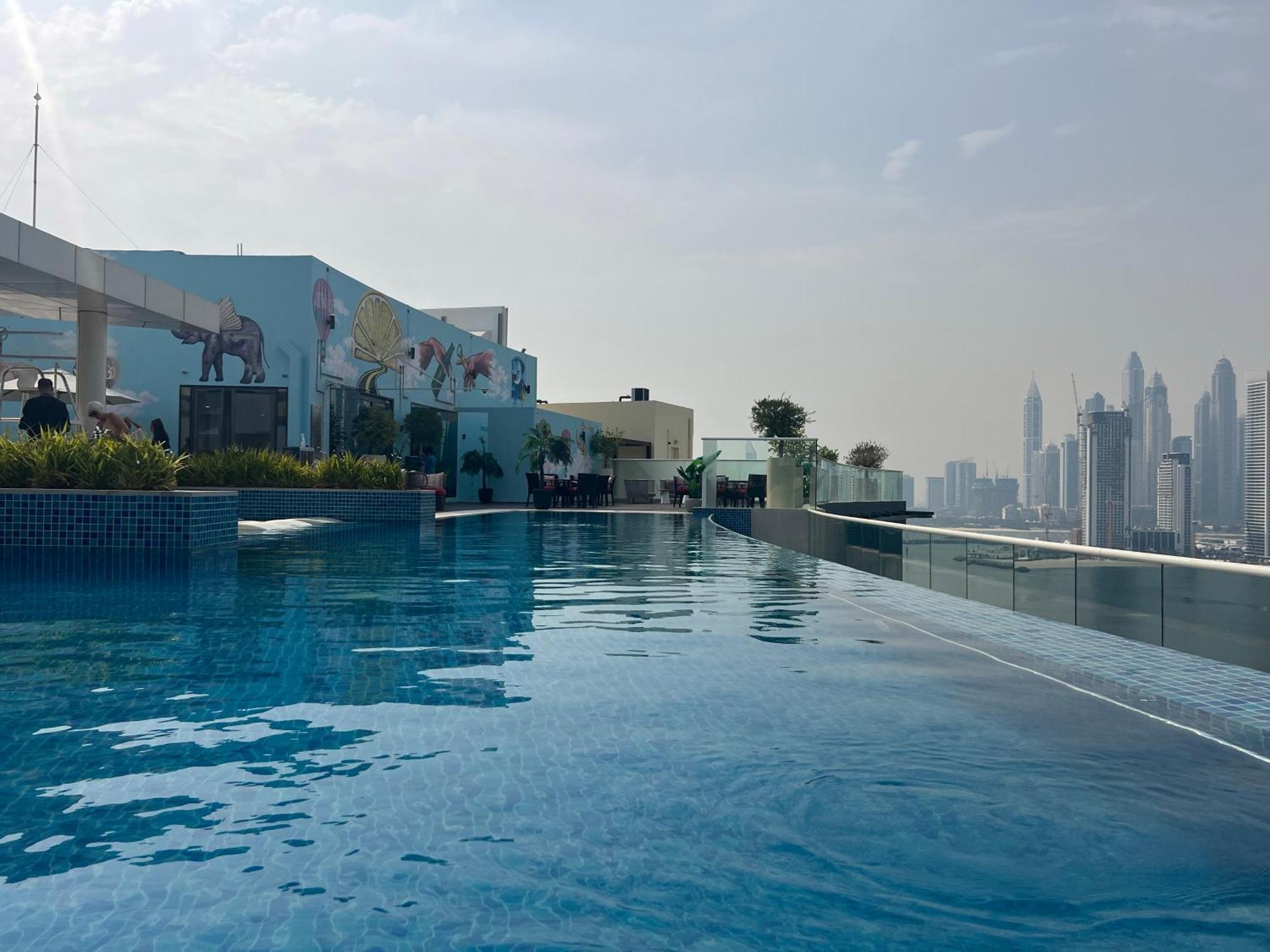 Sevenpalm 2br Seaview Rooftoppool Privbeach * Dubai