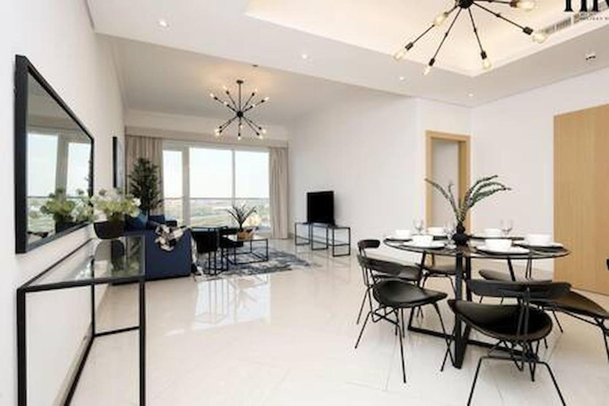 Apartment Beautiful 2 Bed In Al Warqa *