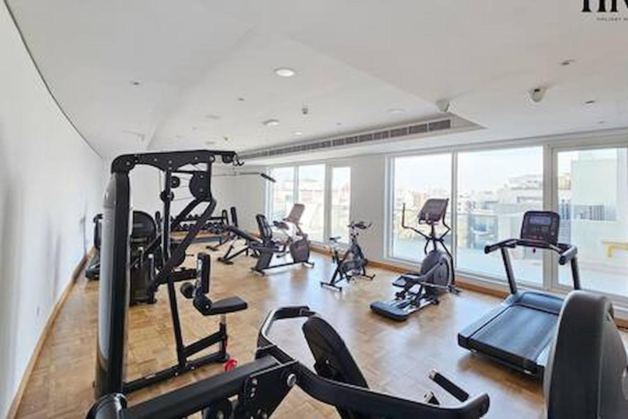Beautiful 2 Bed In Al Warqa Apartment *