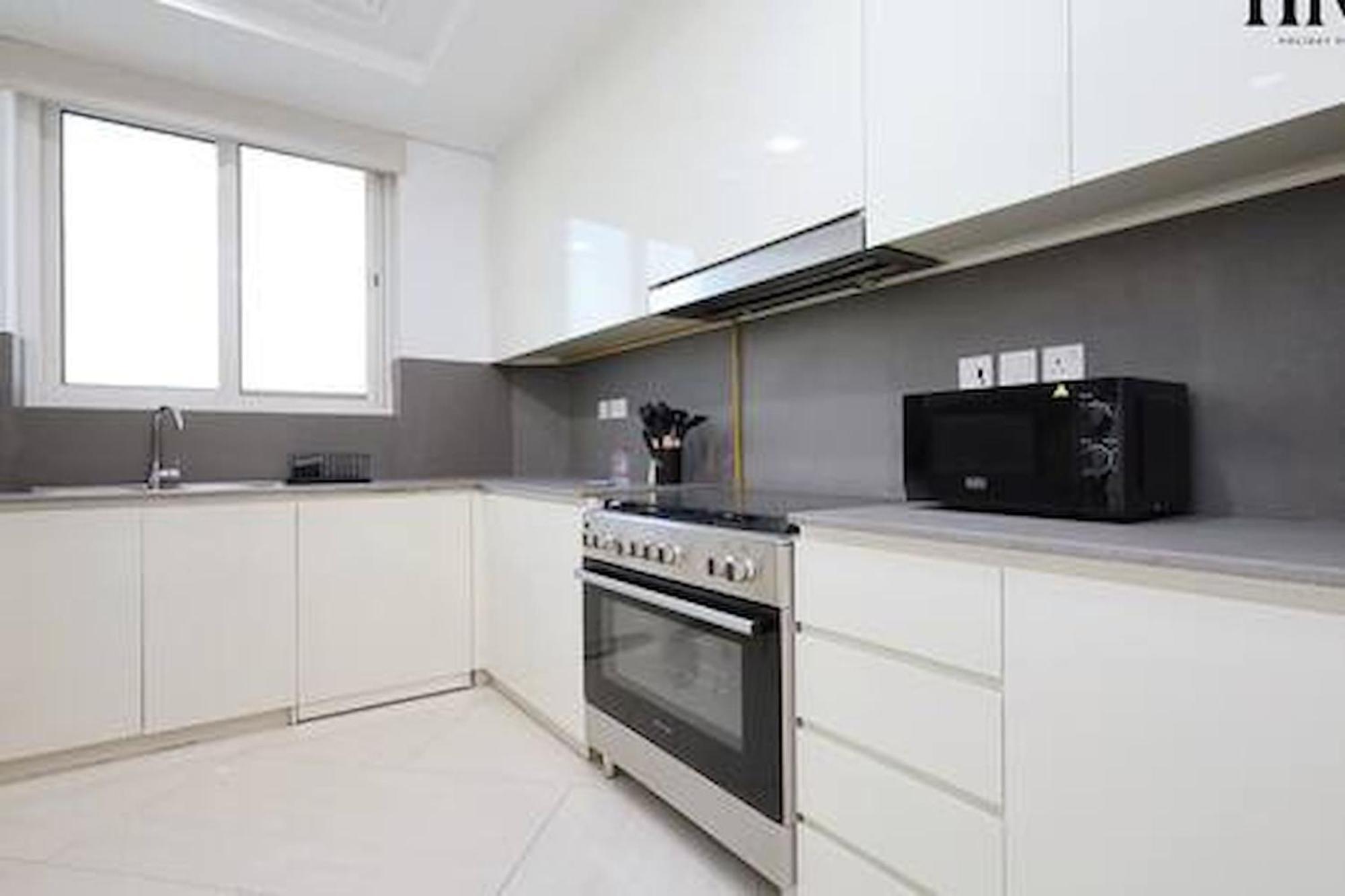 Apartment Beautiful 2 Bed In Al Warqa *