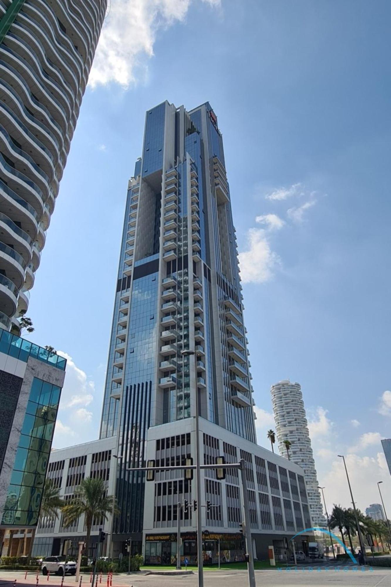 Apartment Majestic In Regina Tower, Jumeirah Village Circle By Deluxe Homes Dubai