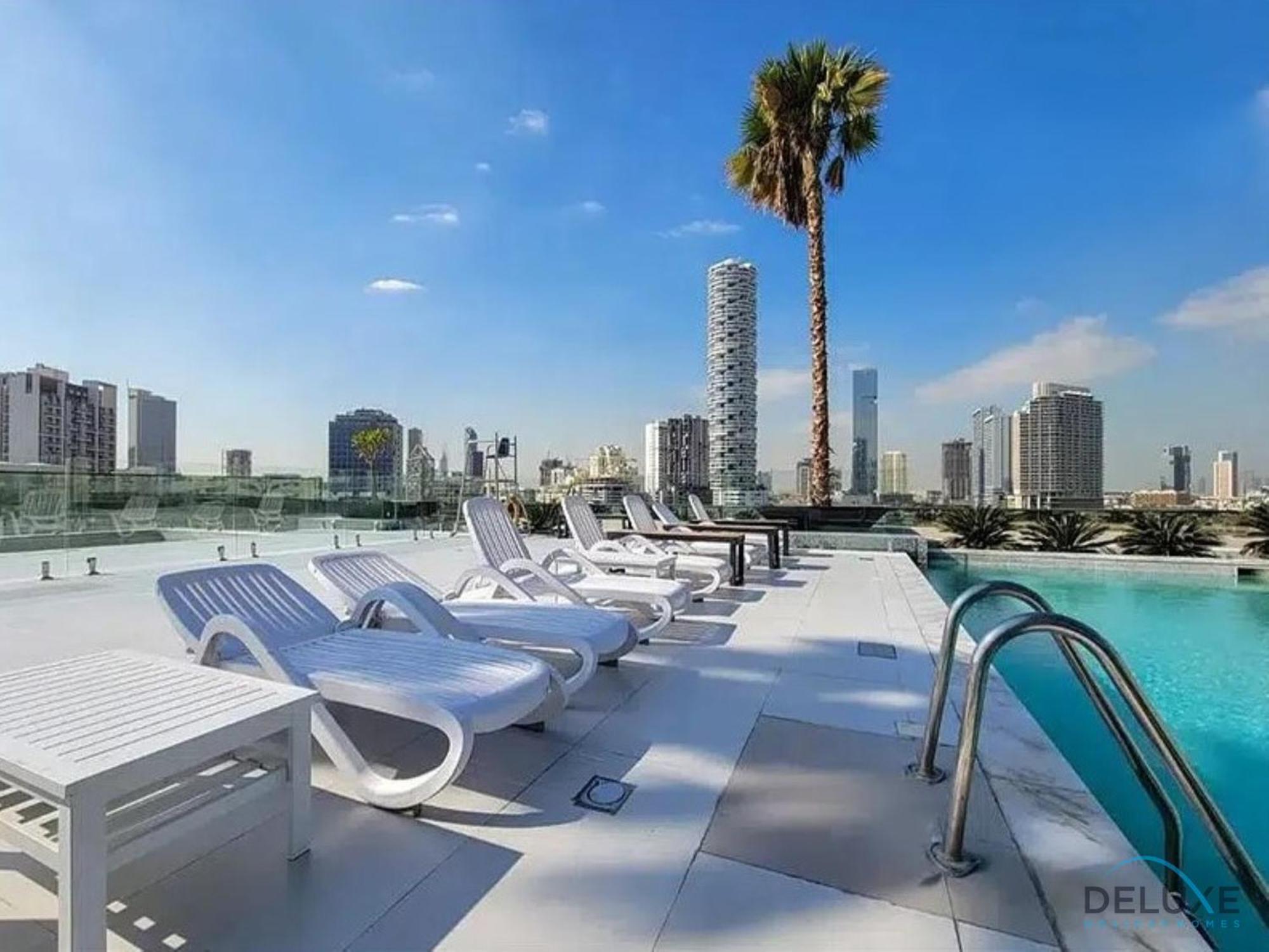Apartment Majestic In Regina Tower, Jumeirah Village Circle By Deluxe Homes Dubai