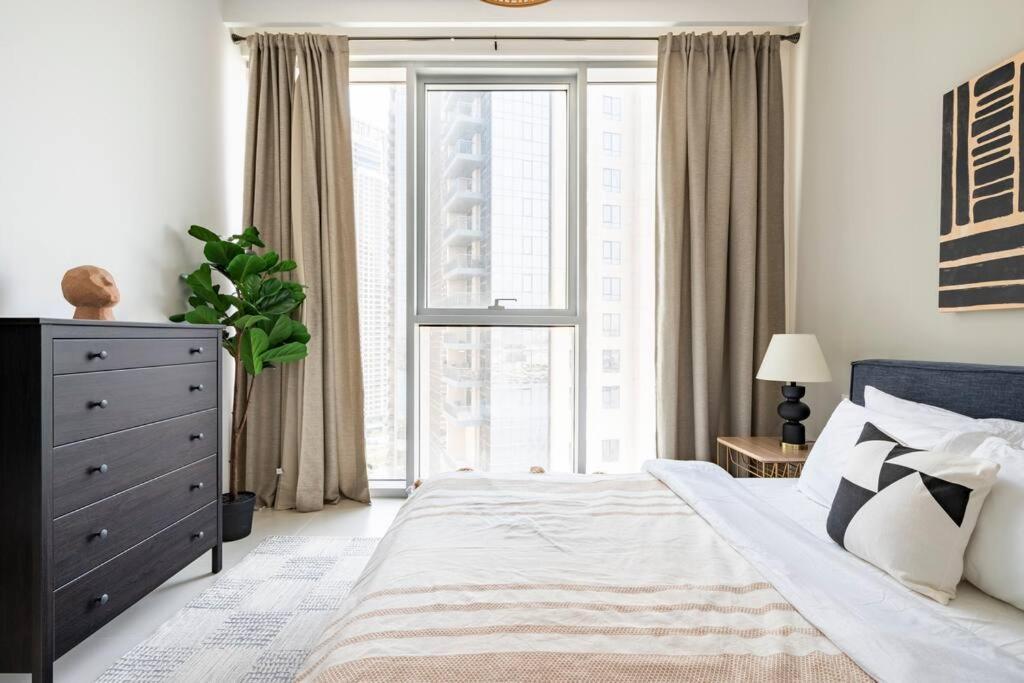 Luxury 1 Bedroom - Creek Harbour Apartment