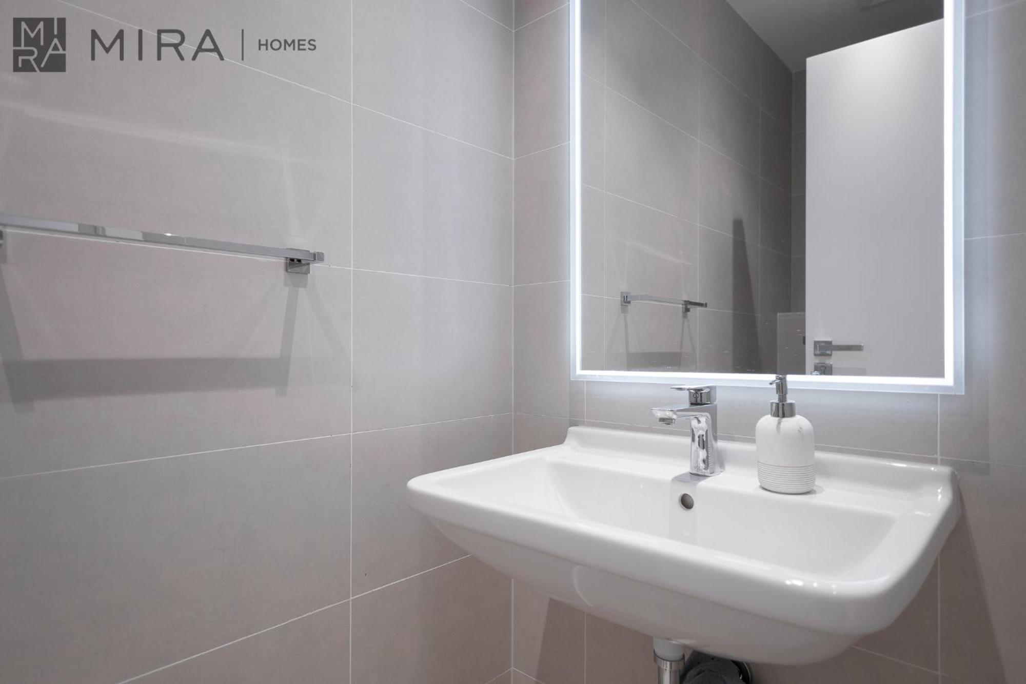 Mira Homes - Luxury 2 Bedroom In Le Pont