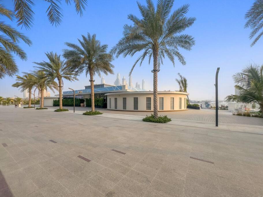 First Class 2br Palm Paradise *