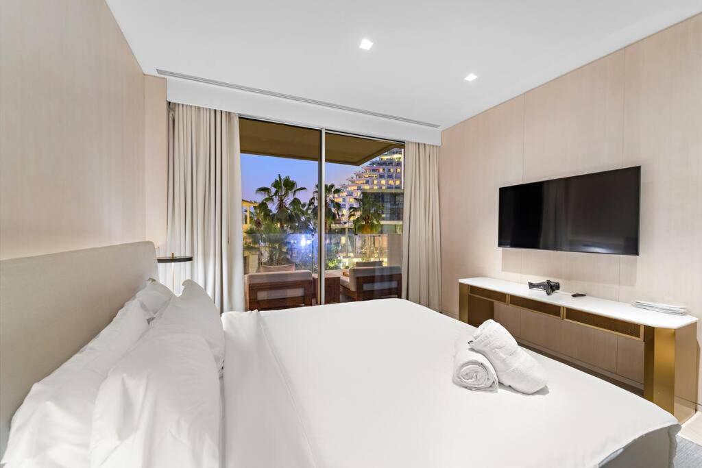 First Class 2br Palm Paradise Apartment Dubai