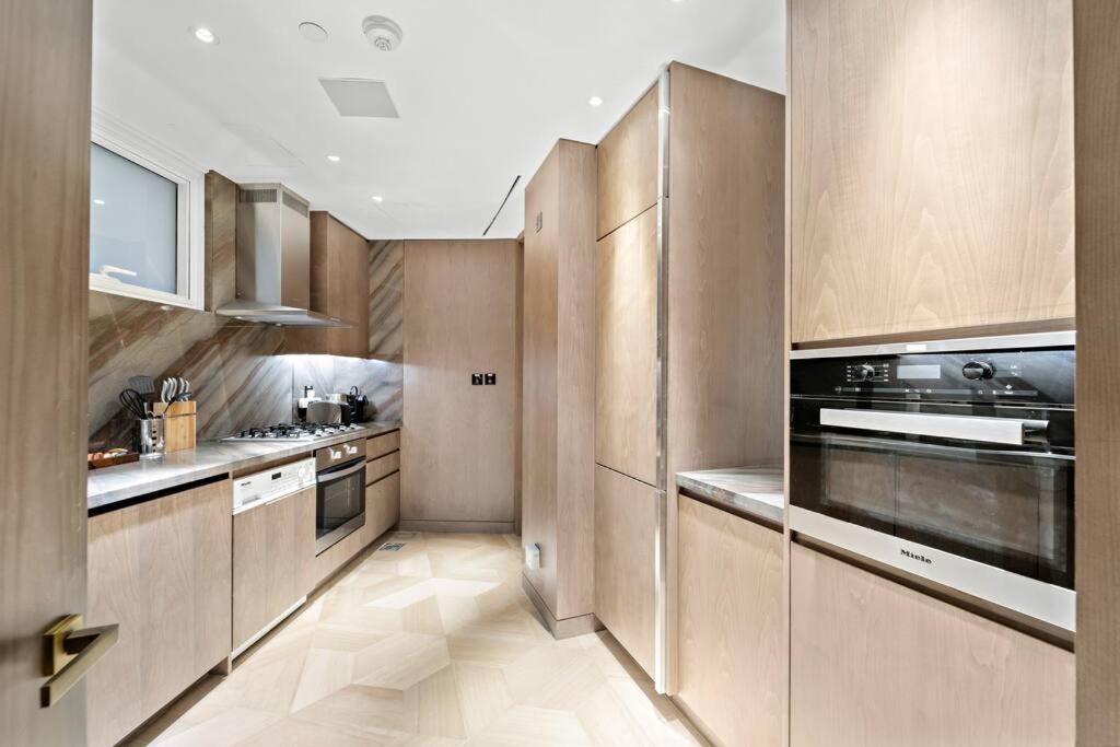 Apartment First Class 2br Palm Paradise *