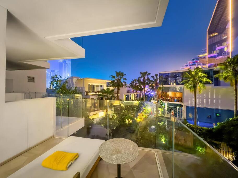 First Class 2br Palm Paradise *