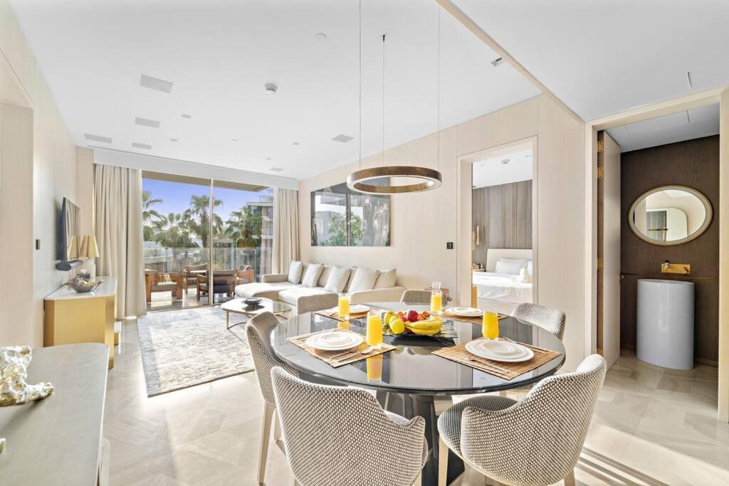 First Class 2br Palm Paradise Apartment Dubai