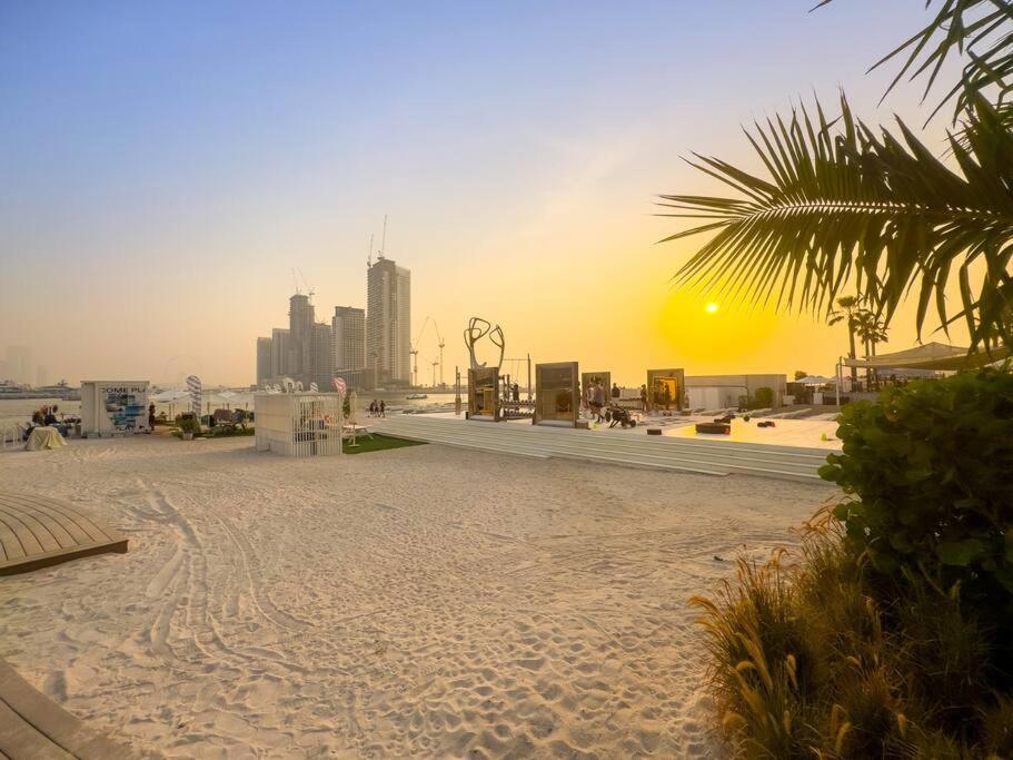 First Class 2br Palm Paradise *