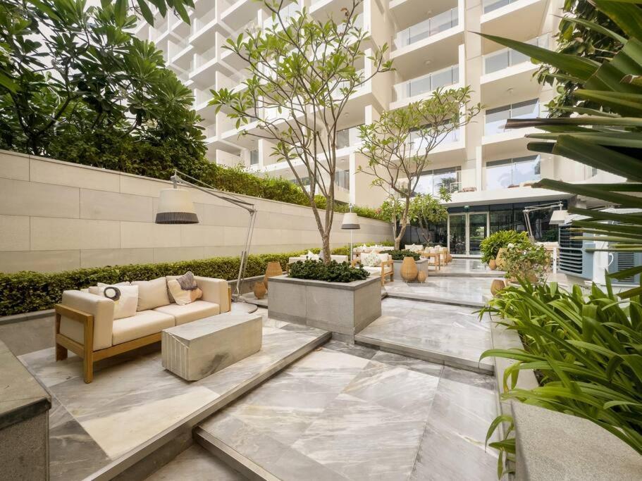 First Class 2br Palm Paradise Apartment