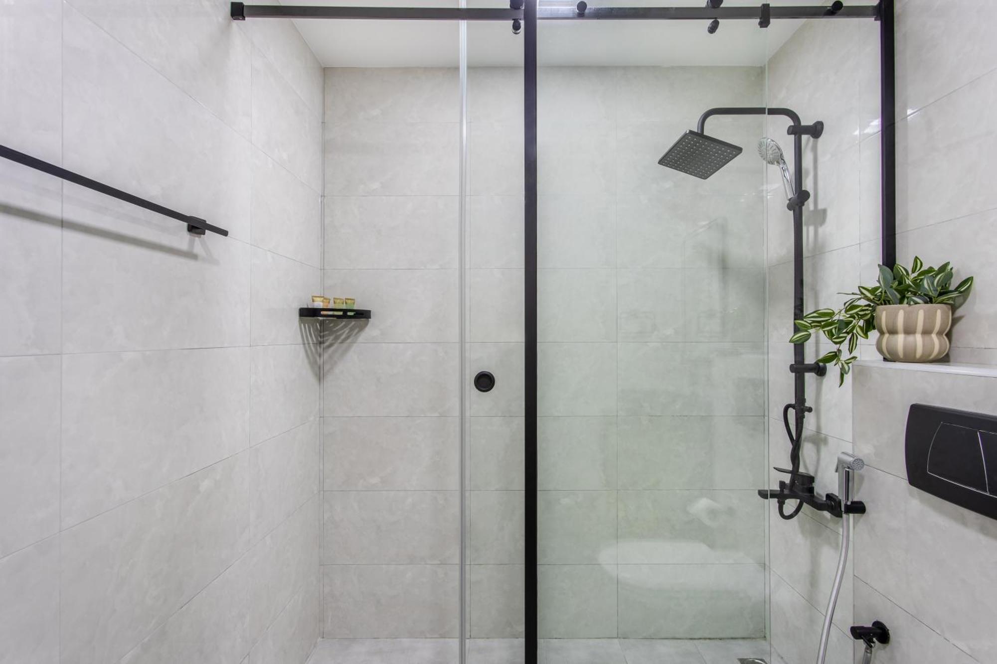 Luxury 1br Apt, Ultimate Comfort & Great Location * Dubai