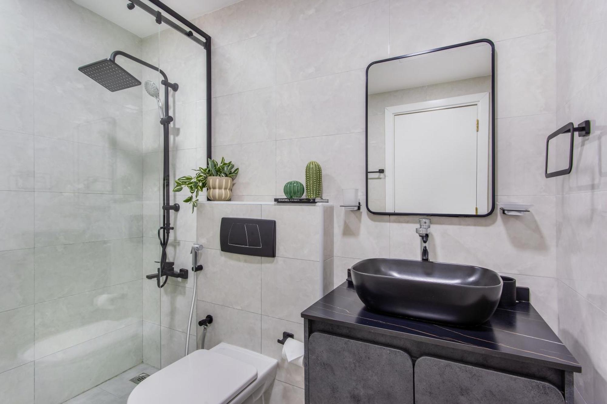 Luxury 1br Apt, Ultimate Comfort & Great Location *