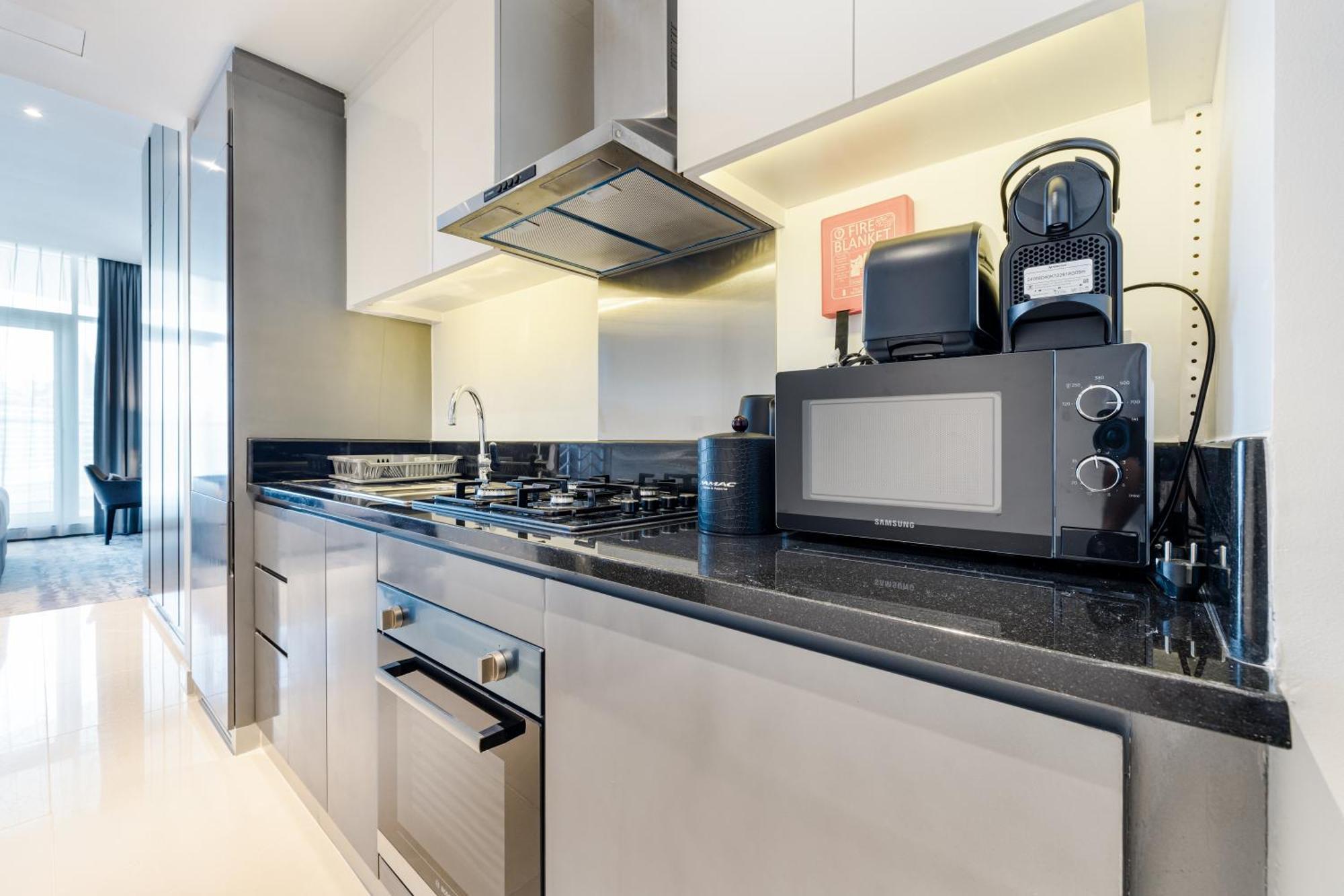 A Living-modern With Balcony & Canal View At Prive 2507b ,business Bay Dubai