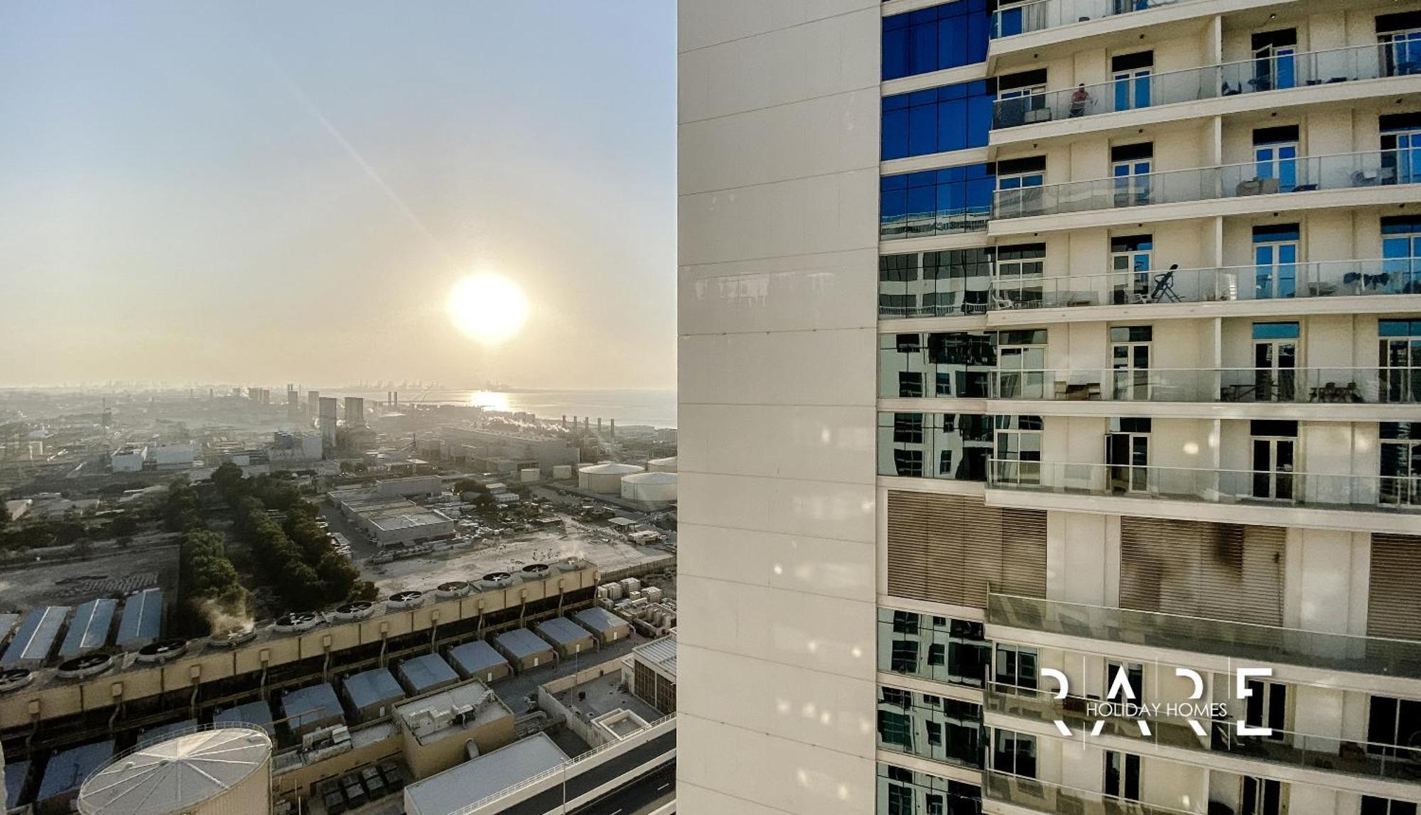 Rare Homes - Near Bluewaters Island - Dec Tower 1 - Marina - R2008 * Dubai