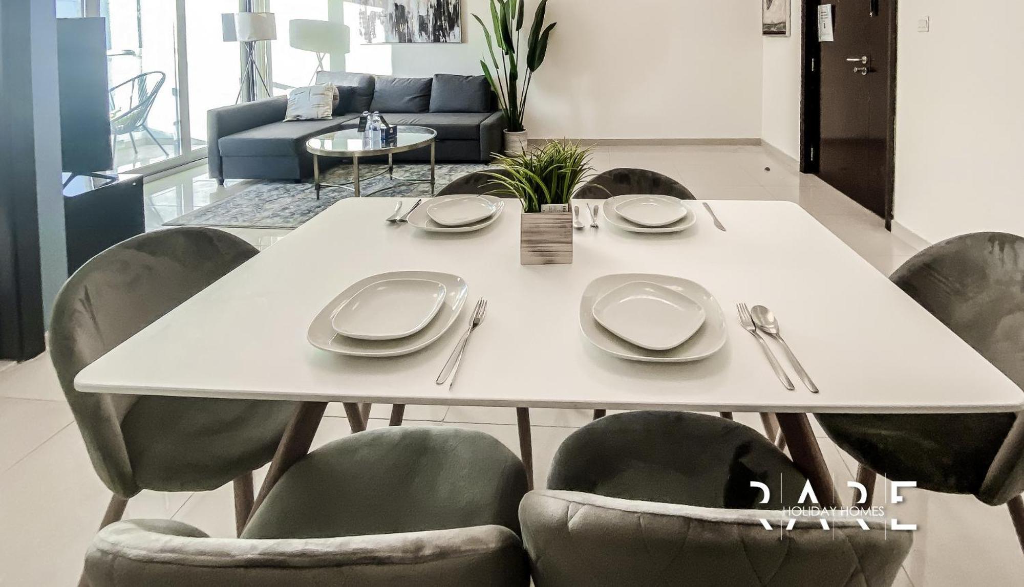 Rare Homes - Near Bluewaters Island - Dec Tower 1 - Marina - R2008 Apartment *
