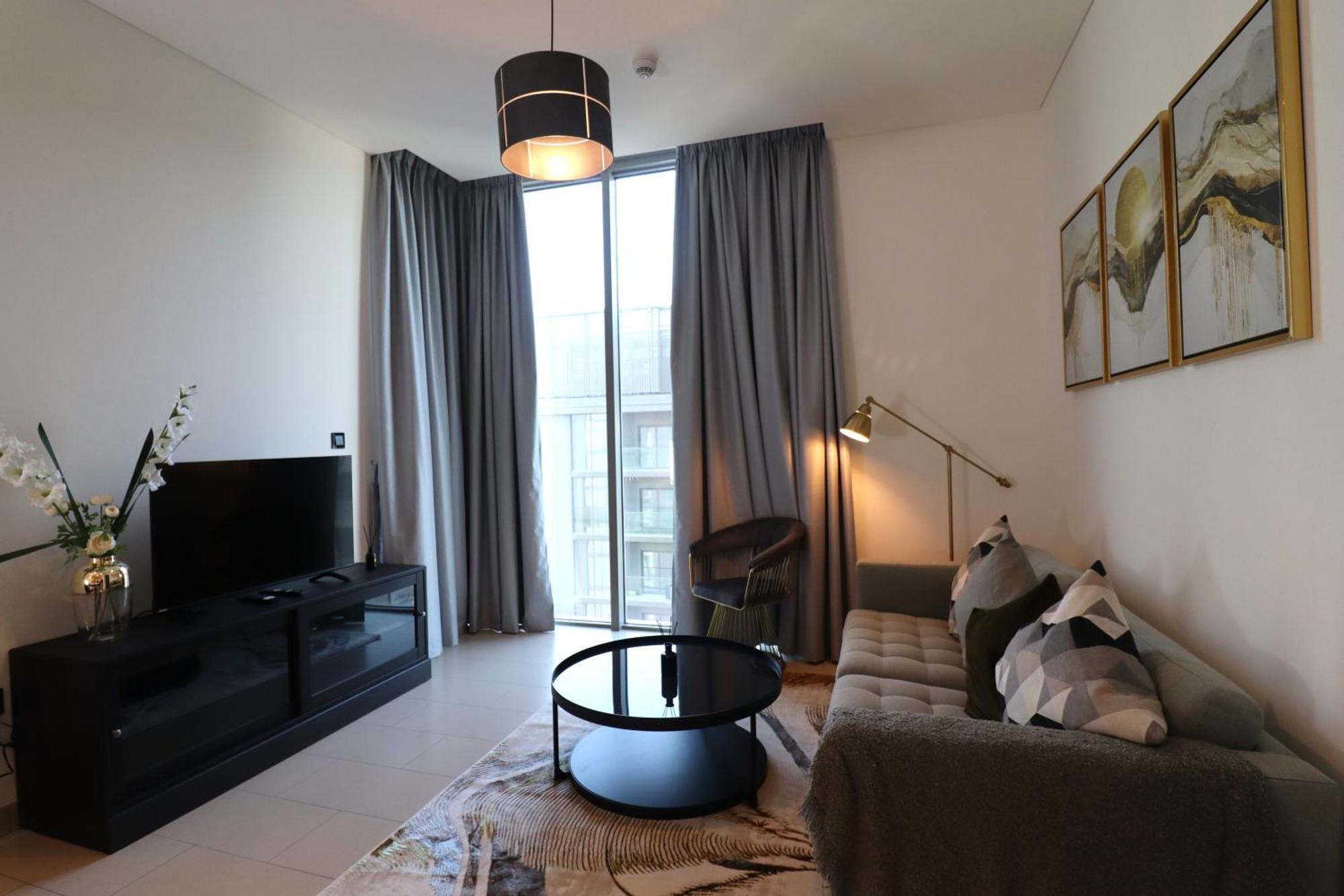 Apartment Luminous 2 Bedroom - Sobha Reserve *